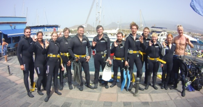 Grupo de buceadores